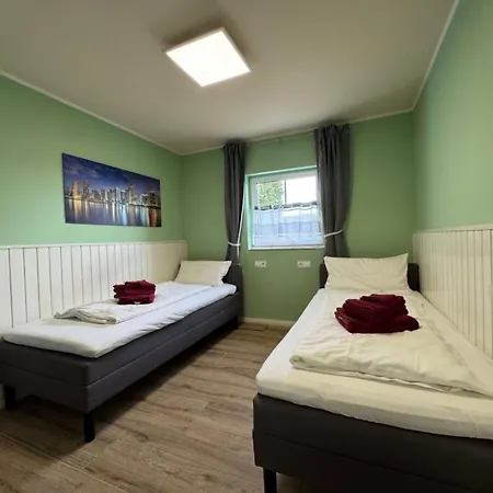 E44 By Interhome